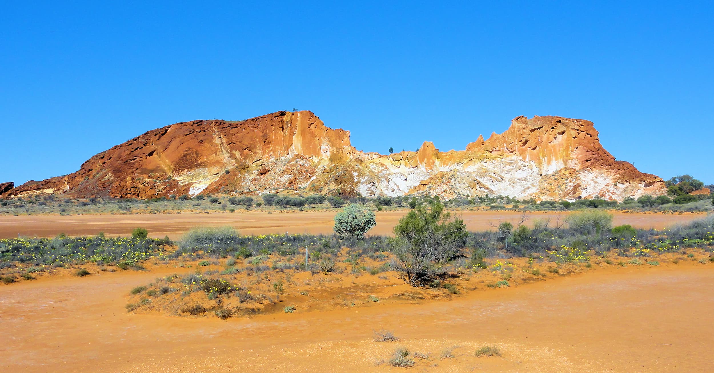 Wurre / Rainbow Valley Conservation Reserve