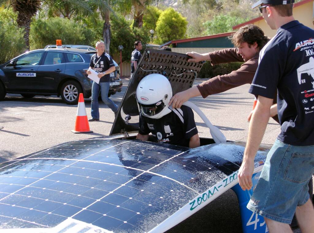 Aurora Vehicle Association - Aurora Evolution - 45 - Australia - World Solar Challenge 2011
