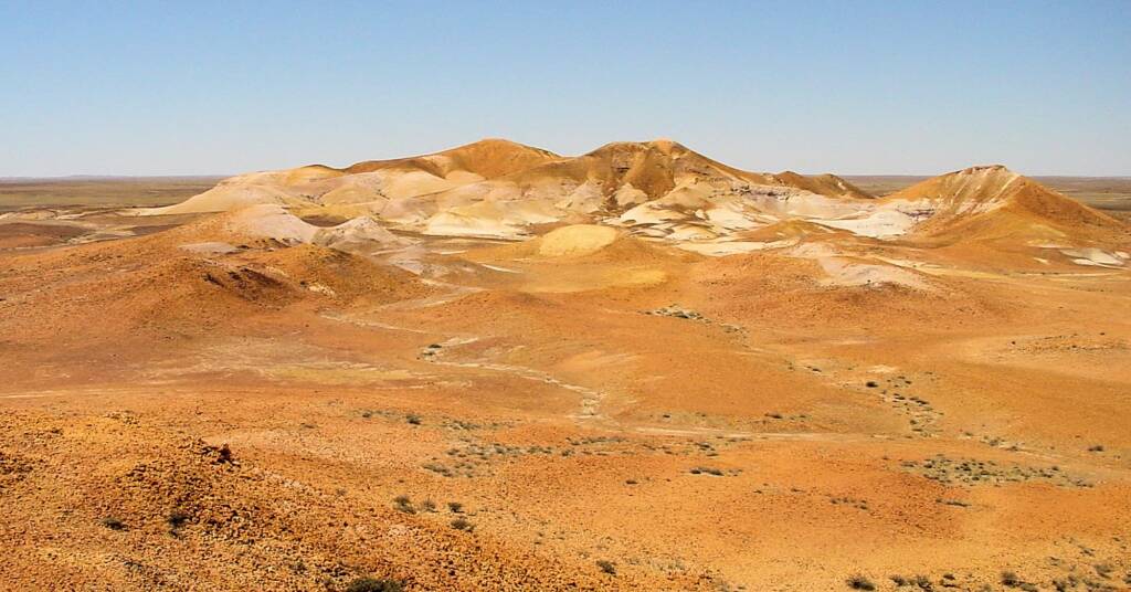 Kalaya (Emu) Kanku–Breakaways Conservation Park