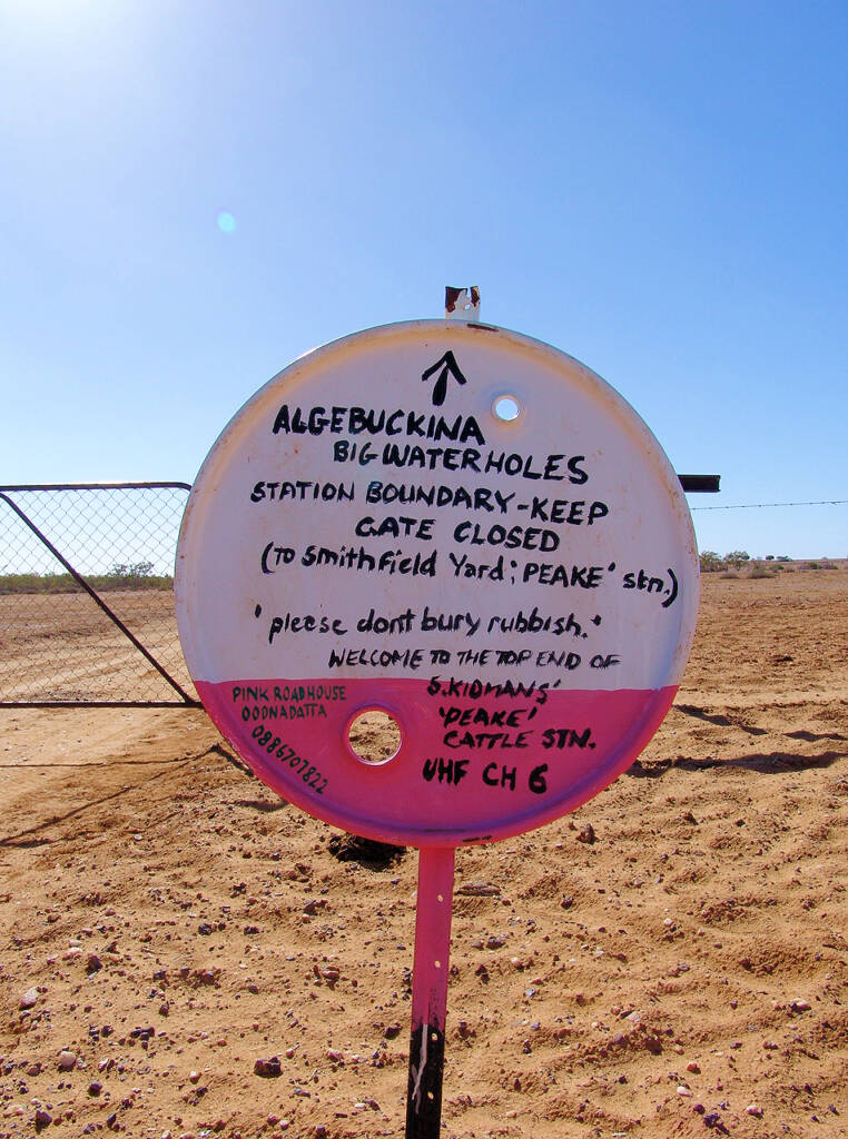 Algebuckina Signage
