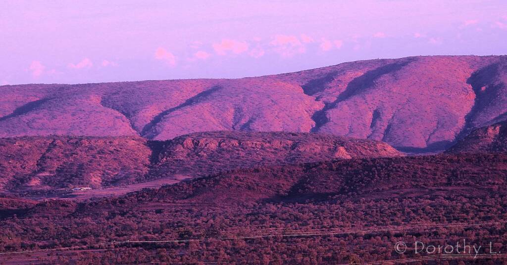 Alice Springs Hot Air Ballooning over Central Australia