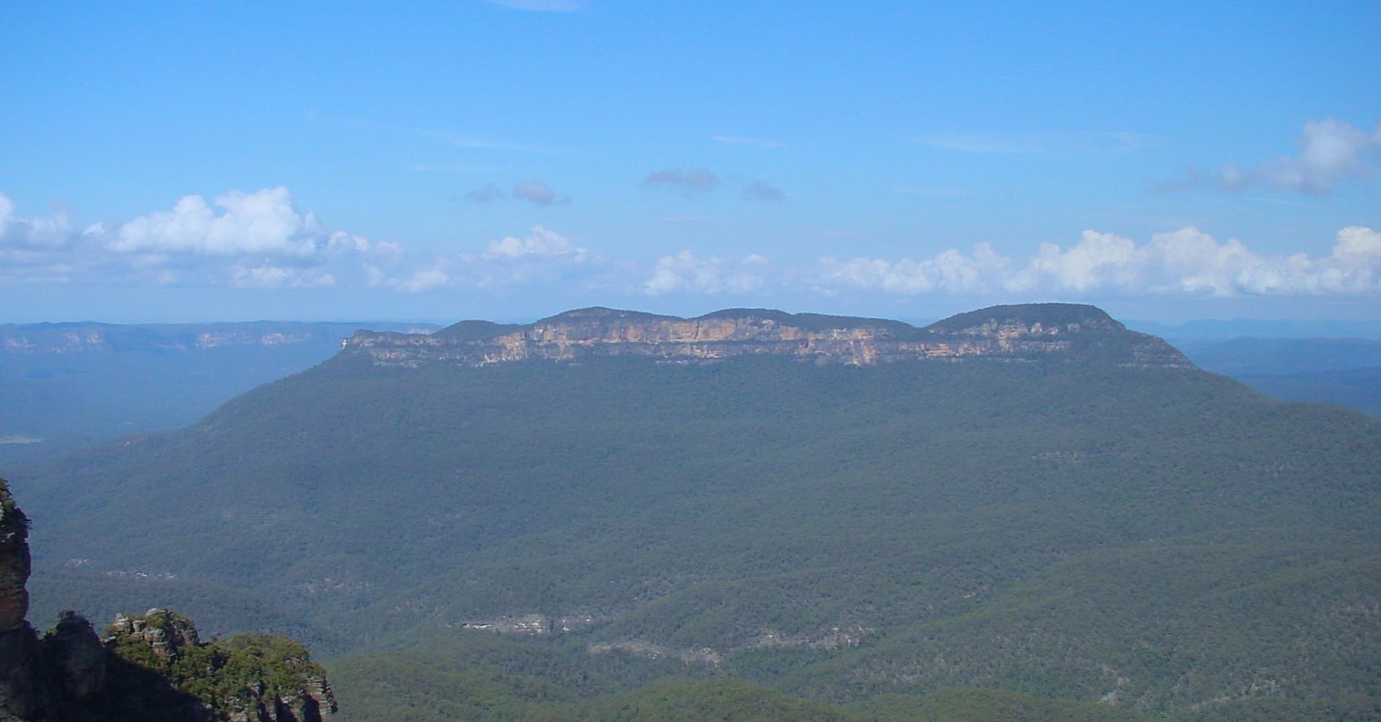 View of Mount Solitary from Echo Point, Blue Mountains