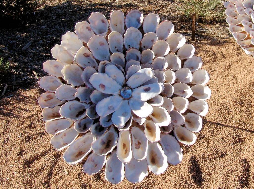 Shell Flowers - Artist Bob Kessing