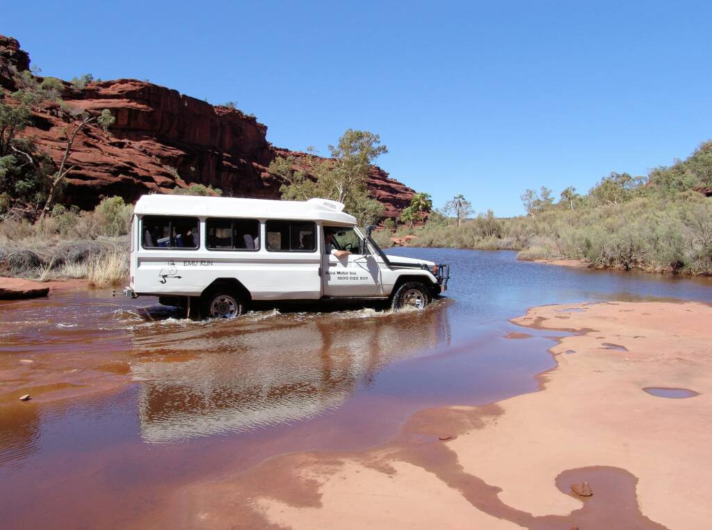 Coach tour, Central Australia
