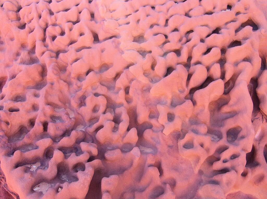 Rock formation - Wurre / Rainbow Valley, NT