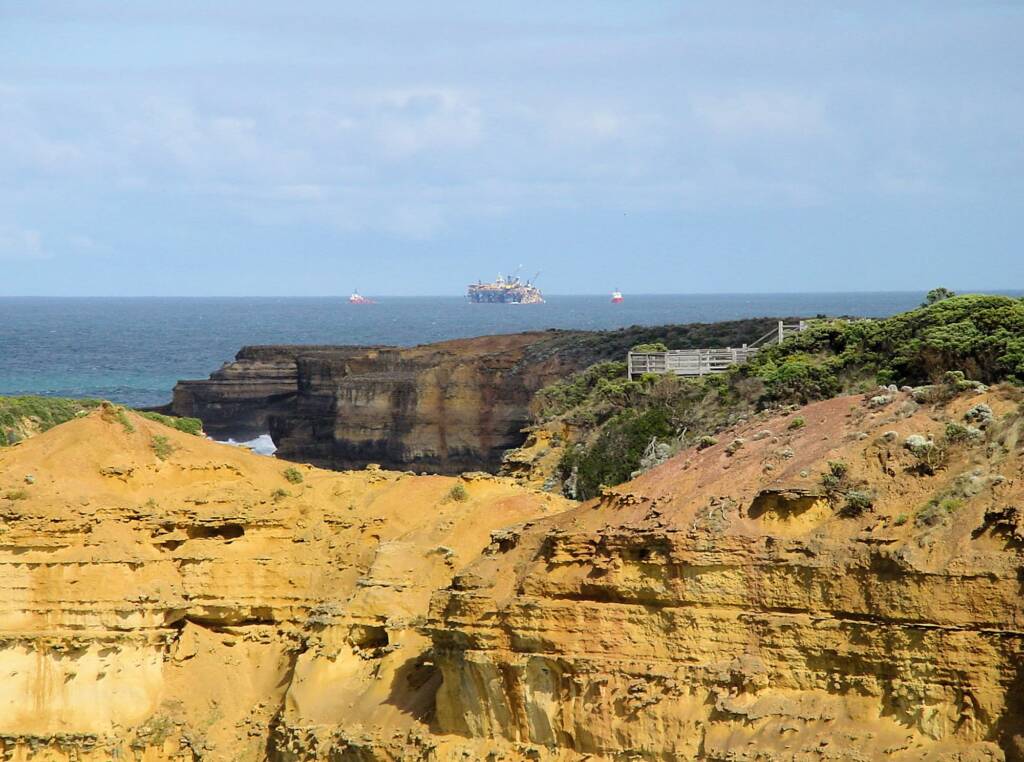 View from Island Arch Lookout to Mutton Bird Island Lookout, Great Ocean Road, VIC