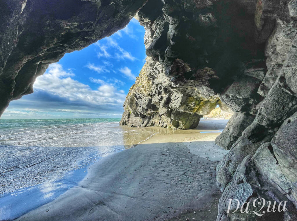 Entering the Arches, New Zealand