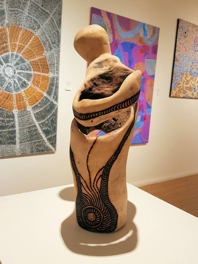 Minyma Kapitjara (Woman with water) by Cynthia Burke