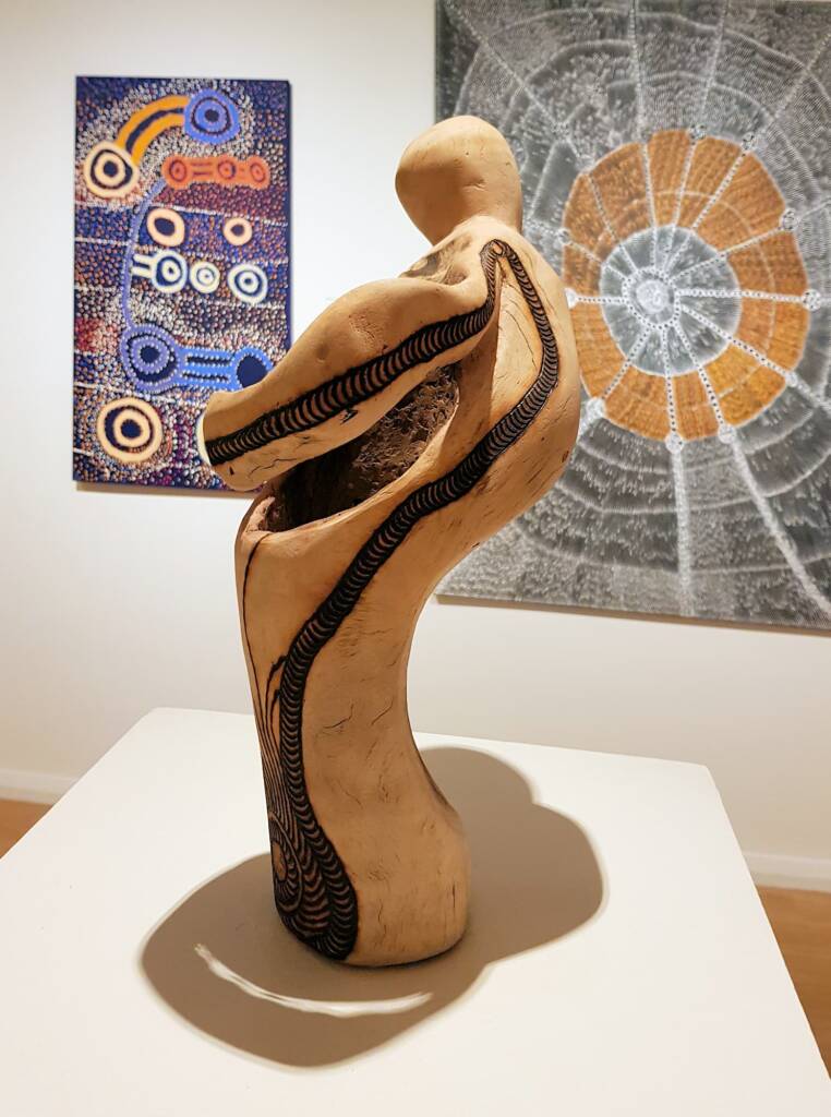 Minyma Kapitjara (Woman with water) by Cynthia Burke