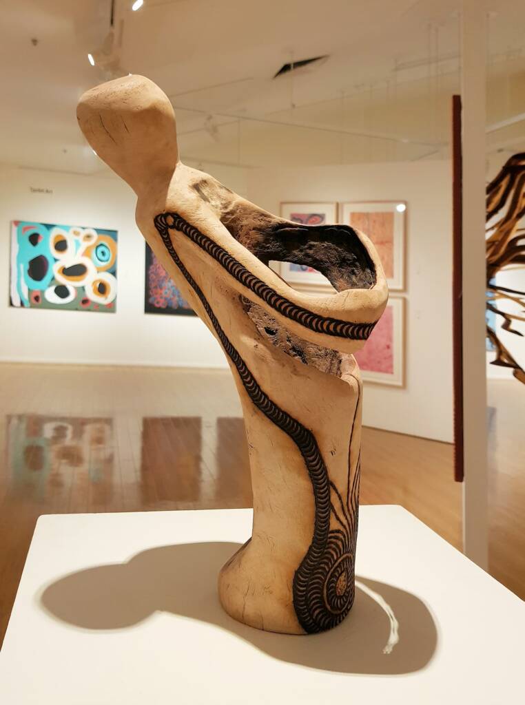 Minyma Kapitjara (Woman with water) by Cynthia Burke