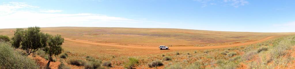 View down to the Binns Track from the sand dunes