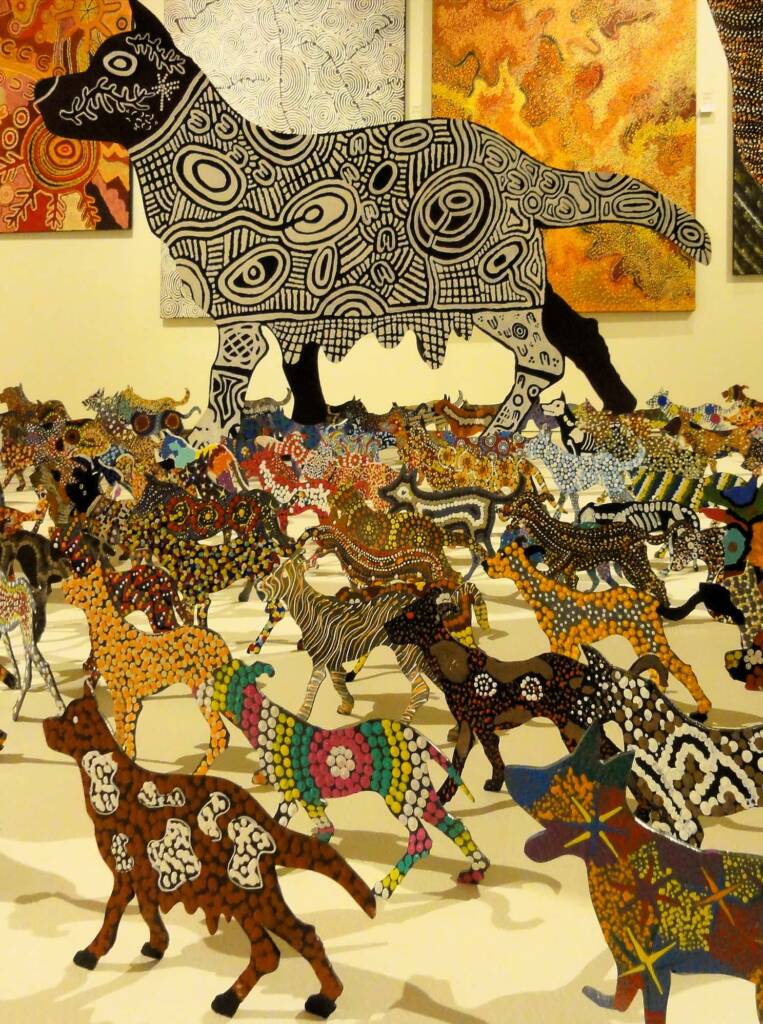 Maliki ngulalu ngurrju-manu - Art Centre- la Warlukurlangurla by the Warlukurlangu Collaborative