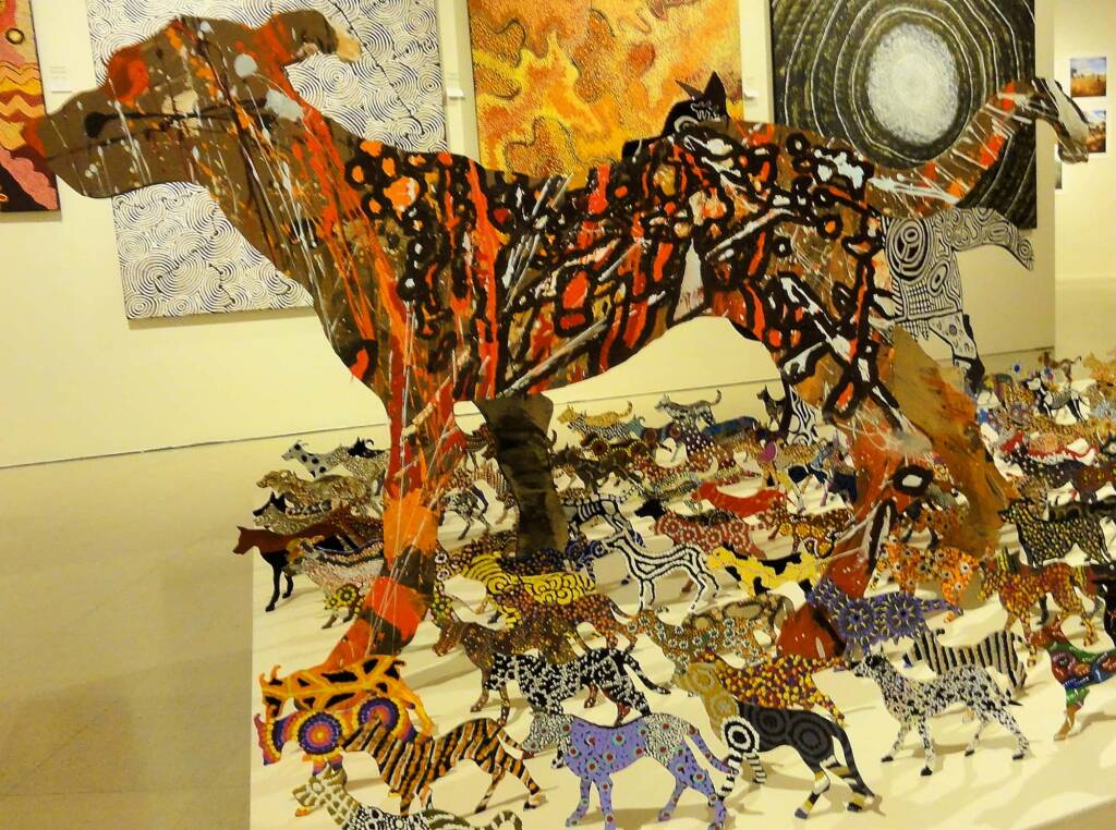 Maliki ngulalu ngurrju-manu - Art Centre- la Warlukurlangurla by the Warlukurlangu Collaborative