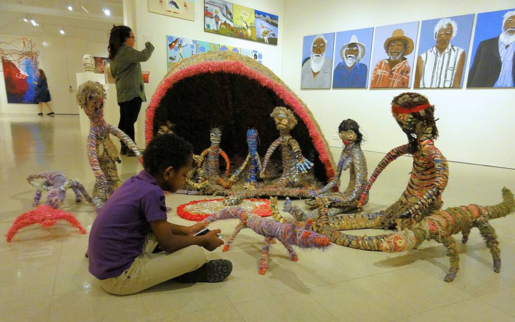 Pitja nyawa kulila (Early days family) by Tjanpi Desert Weavers