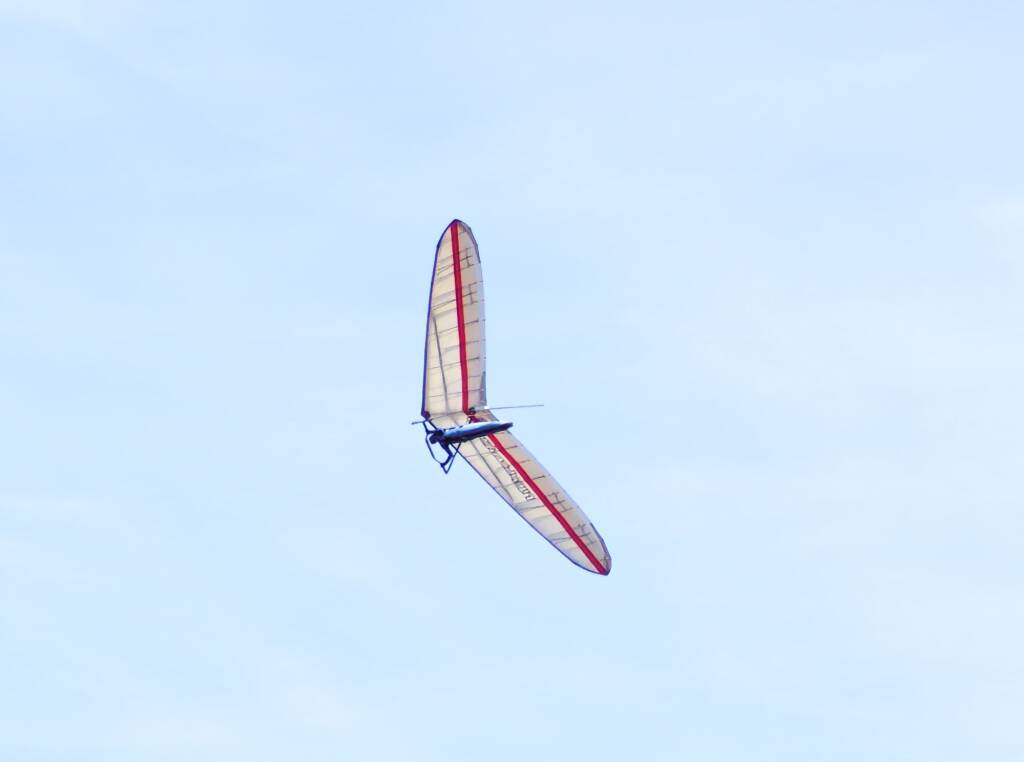 Hang-gliding from Mystic at Bright, VIC
