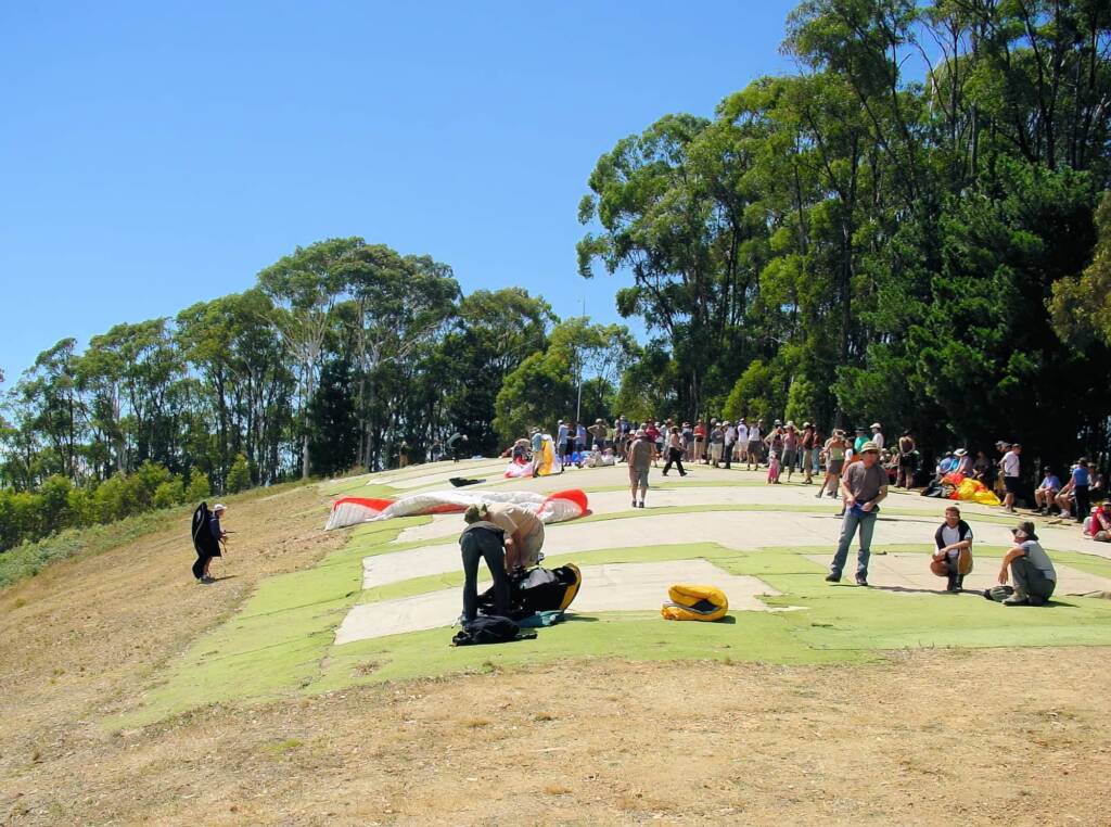 Paragliding from Mystic at Bright, VIC