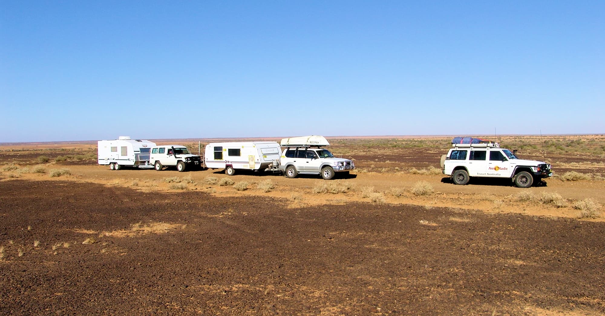 The gibber plains - on route from William Creek to Dalhousie