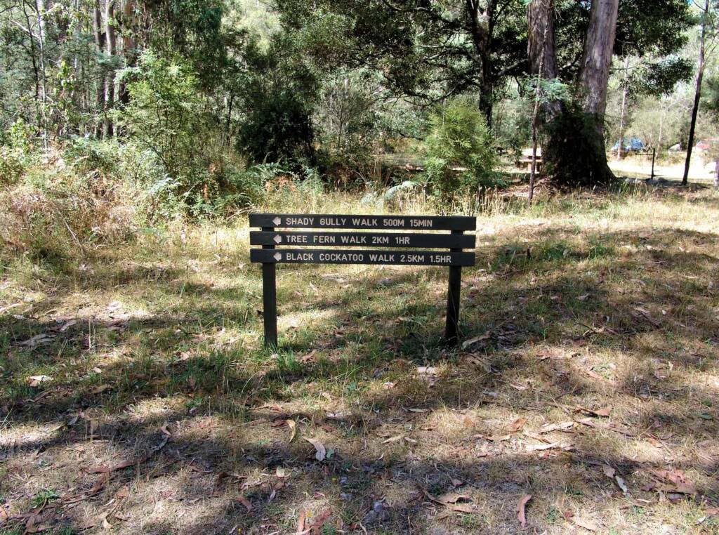 Signage Mountain Creek Walking Tracks, VIC