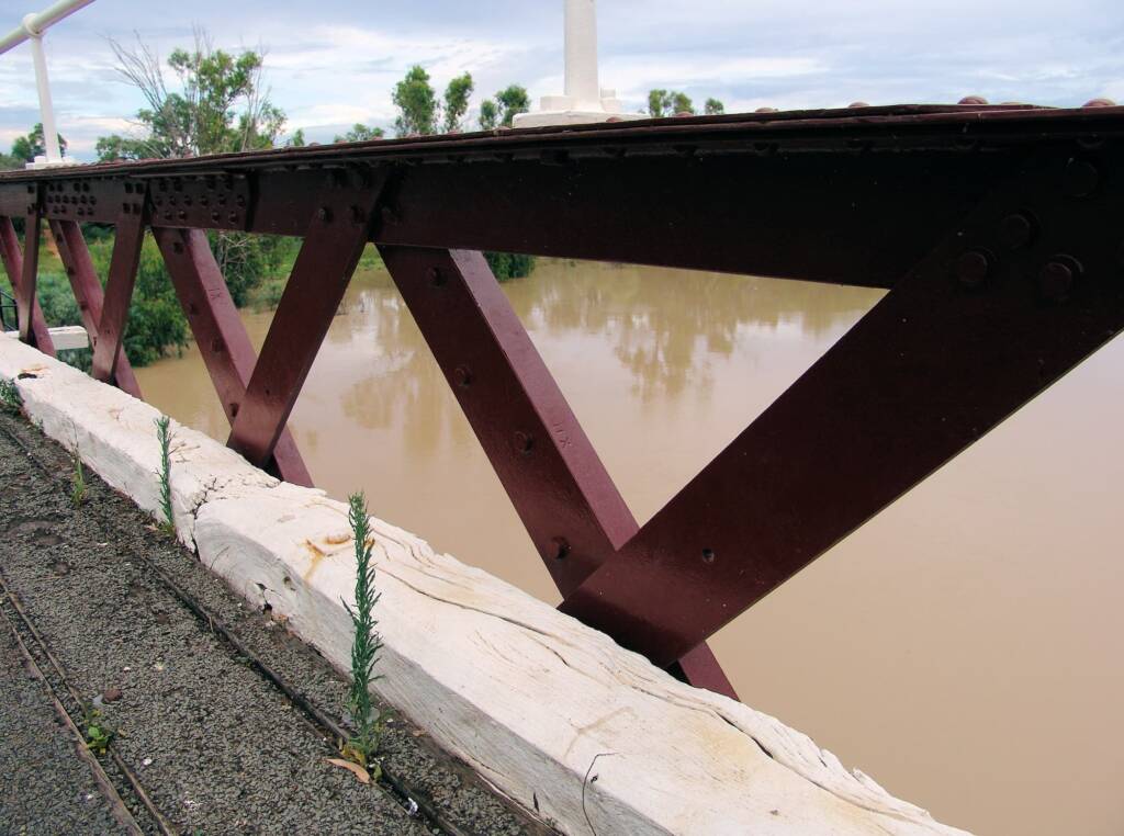 Bridge side rail, as you walk onto the North Bourke Bridge