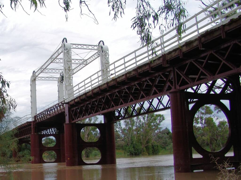 Lift-up section of the historic North Bourke Bridge, NSW