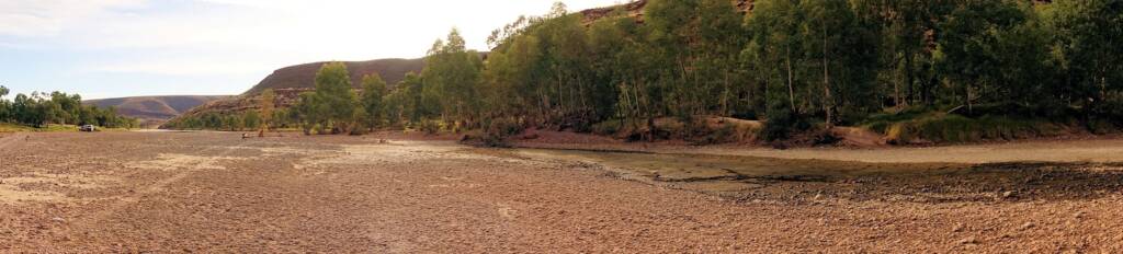 Crossing the dry Finke River in the Fink Gorge National Park