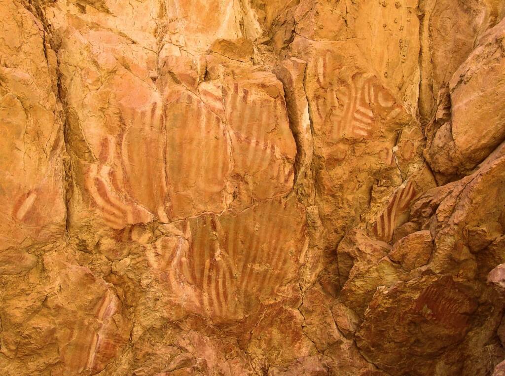 Rock art at Emily Gap (Emily and Jessie Gaps Nature Park), East MacDonnell Ranges