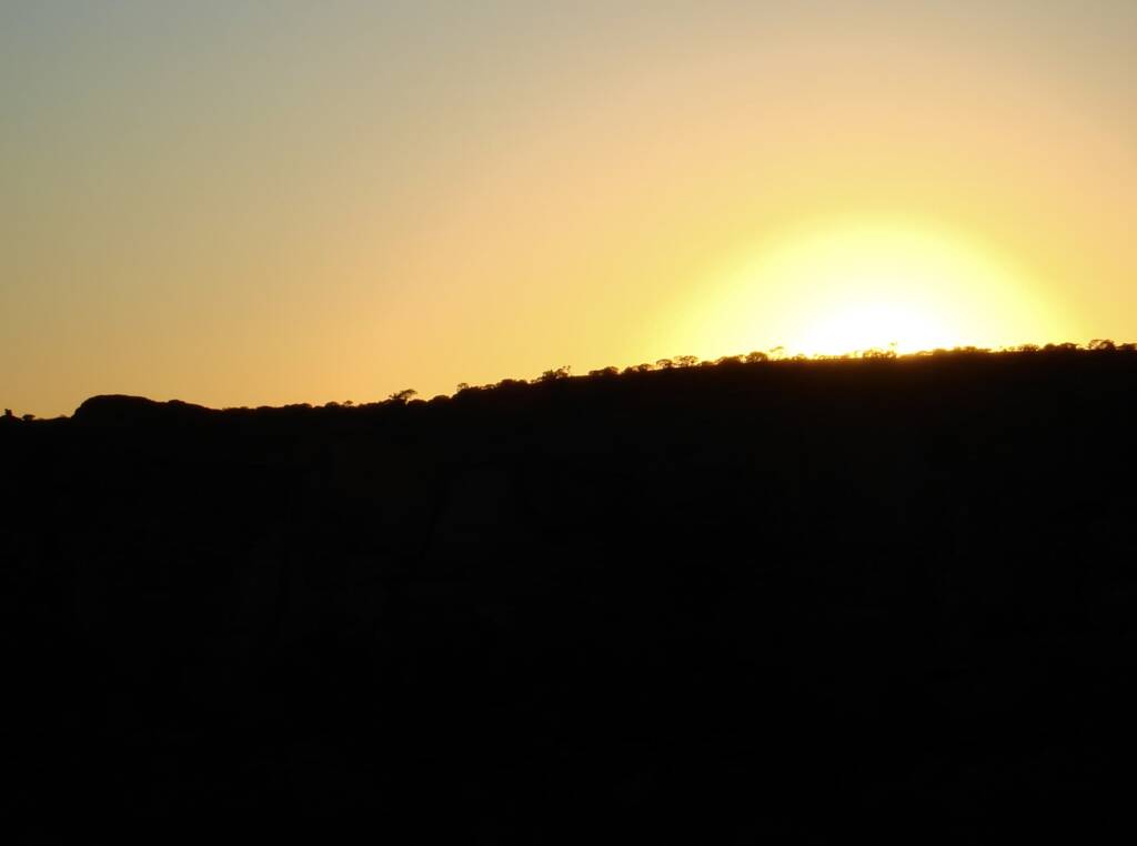Sunrise over Kings Canyon © 2006 Greg Sully