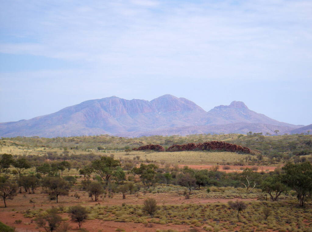 Mount Sonder / Rwetyepme, West MacDonnell Ranges © Greg Sully