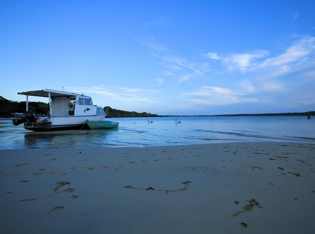 Rainbow Bay (Coolangatta/Gold Coast) QLD © Dorothy Latimer