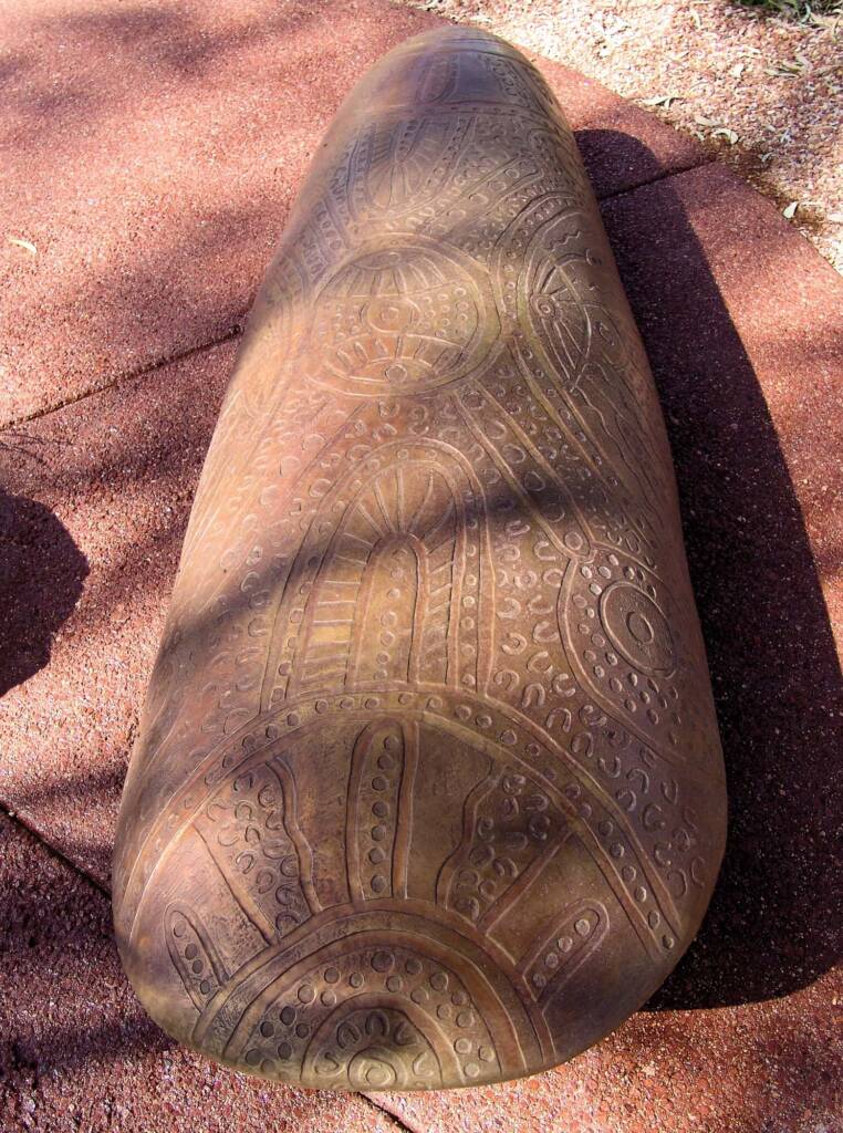 Coolamon - Arrernte language: Arrernelhyaye - Translation: come, sit, be (translation)