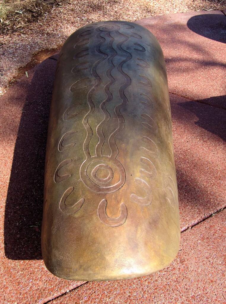 Coolamon - Arrernte language: Arrernelhyaye - Translation: come, sit, be (translation)