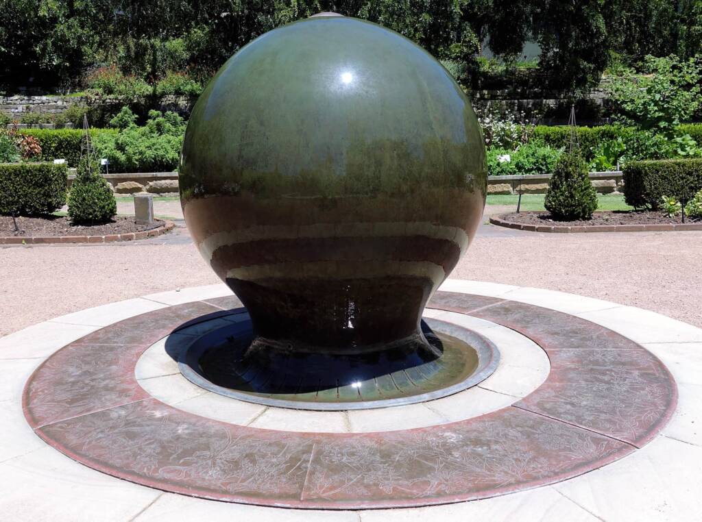 Sensory Fountain, artist Tim Jones, Art Foundry (Elphinstone, VIC), Royal Botanic Garden Sydney NSW