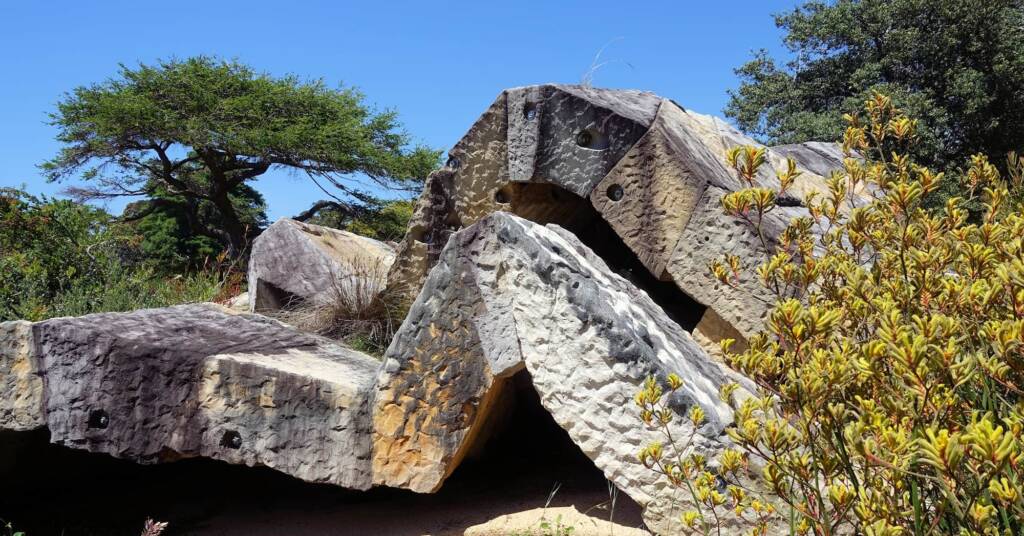 Wurrungwuri (This Side Of The Water) by Chris Booth 2011, Royal Botanic Garden Sydney NSW