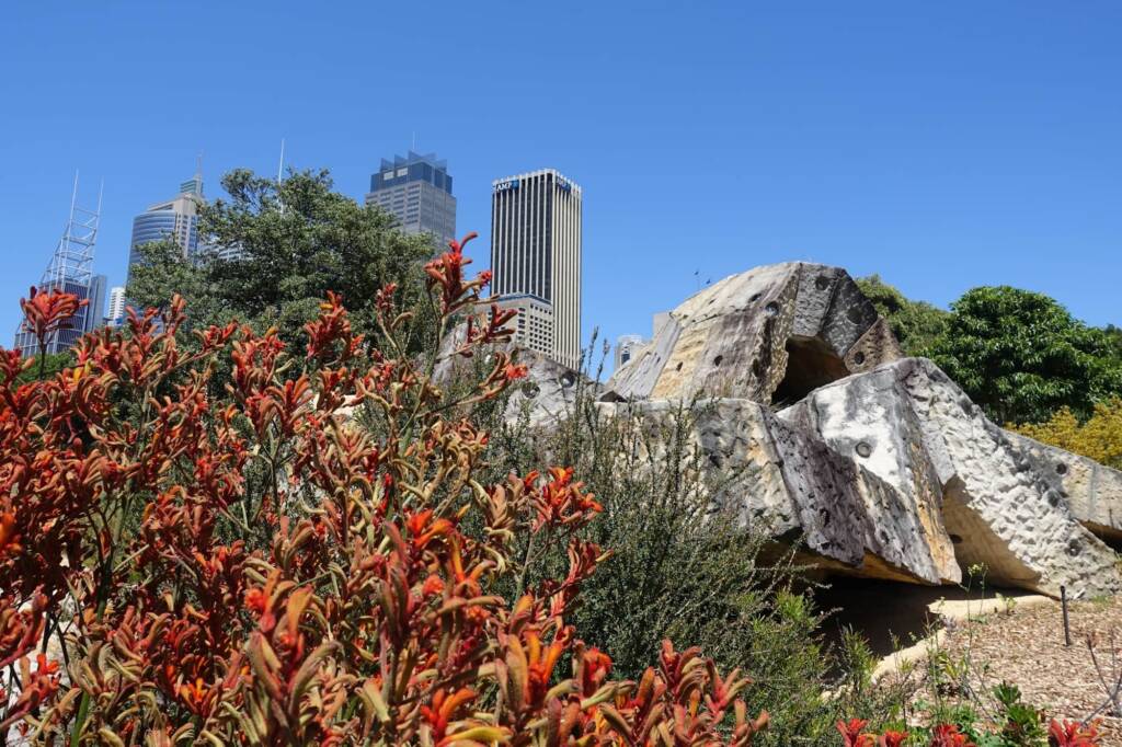 Wurrungwuri (This Side Of The Water) by Chris Booth 2011, Royal Botanic Garden Sydney NSW