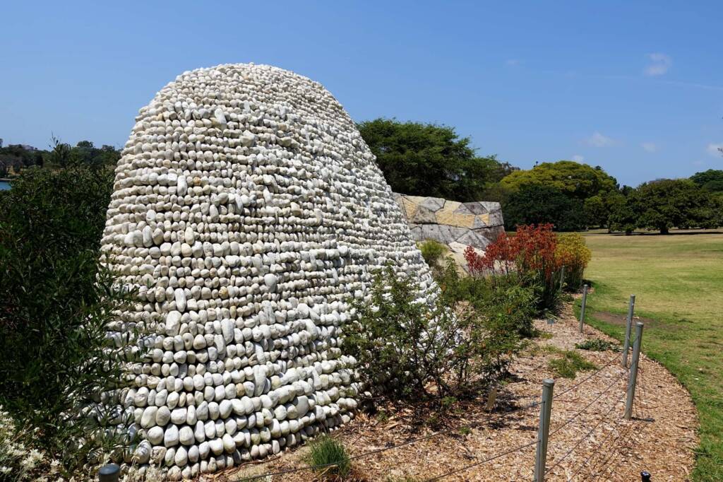 Wurrungwuri (This Side Of The Water) by Chris Booth 2011, Royal Botanic Garden Sydney NSW