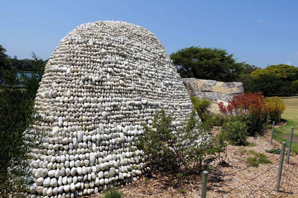 Wurrungwuri (This Side Of The Water) by Chris Booth 2011, Royal Botanic Garden Sydney NSW