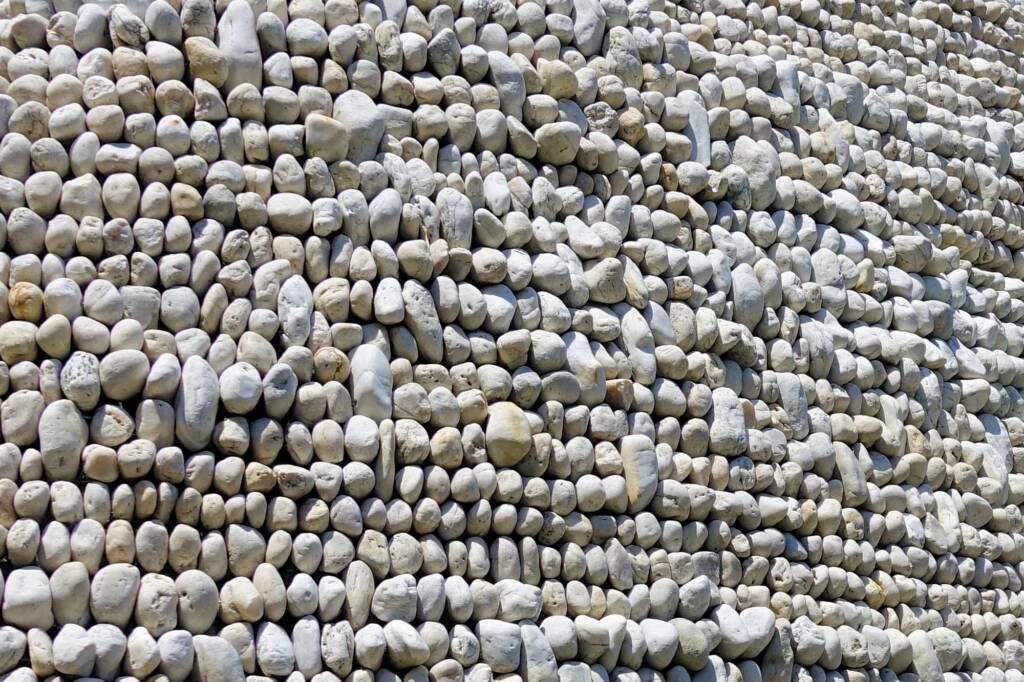 Wurrungwuri (This Side Of The Water) by Chris Booth 2011, Royal Botanic Garden Sydney NSW