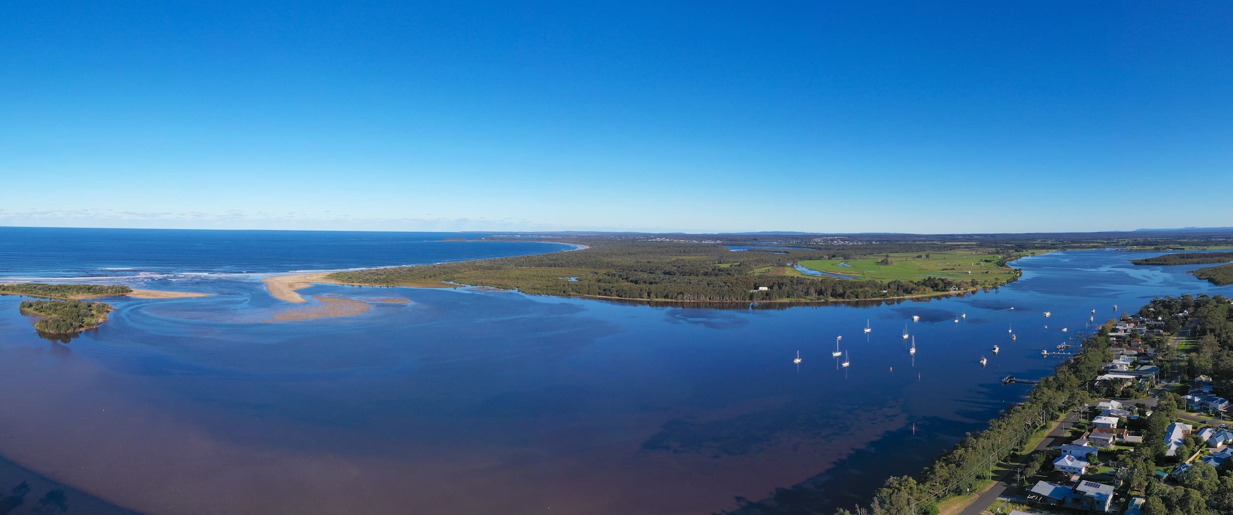 Comerong Island, South Coast NSW © Phil Warburton