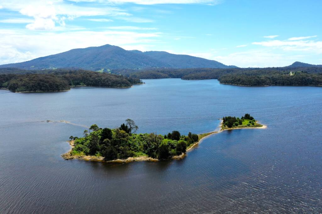 Merriman Island (Wallaga Lake), South Coast NSW © Phil Warburton