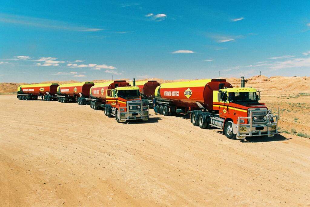 Road Trains (Linfox diesel), Central Australia © Hans Boessum