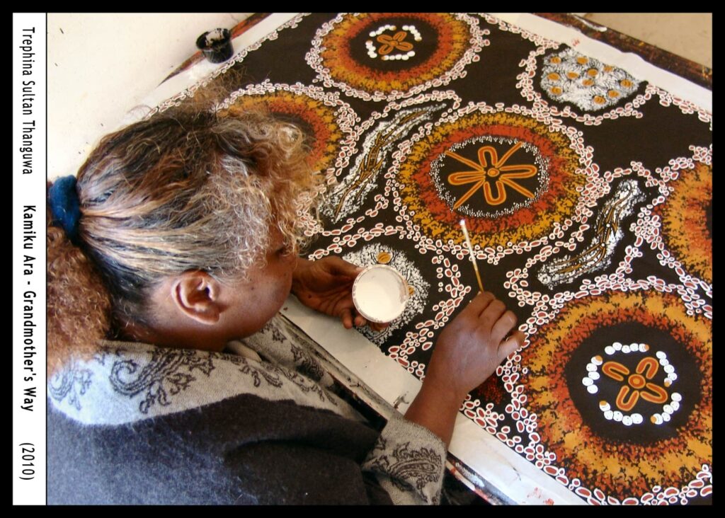 Kamiku Ara (Grandmother's Way), 2010 by Trephina Sultan Thanguwa