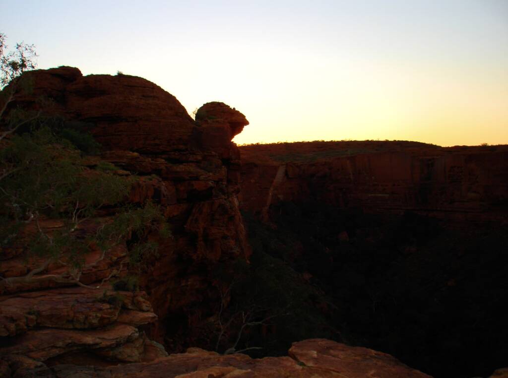 Sunrise at the Camel Lookout at Kings Canyon