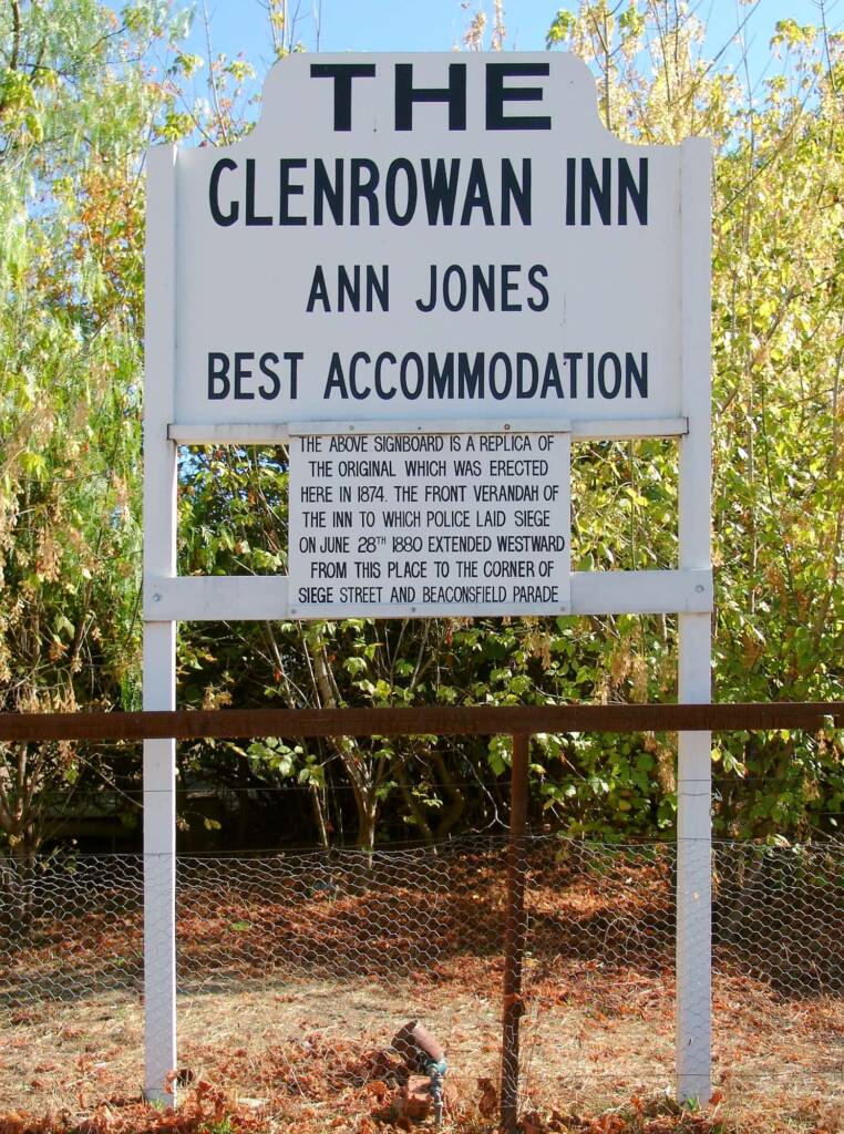 The Glenrowan Inn (Ann Jones), Victoria