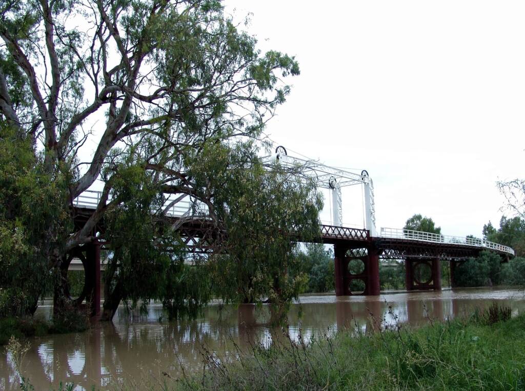 Lift-up section of the historic North Bourke Bridge, NSW
