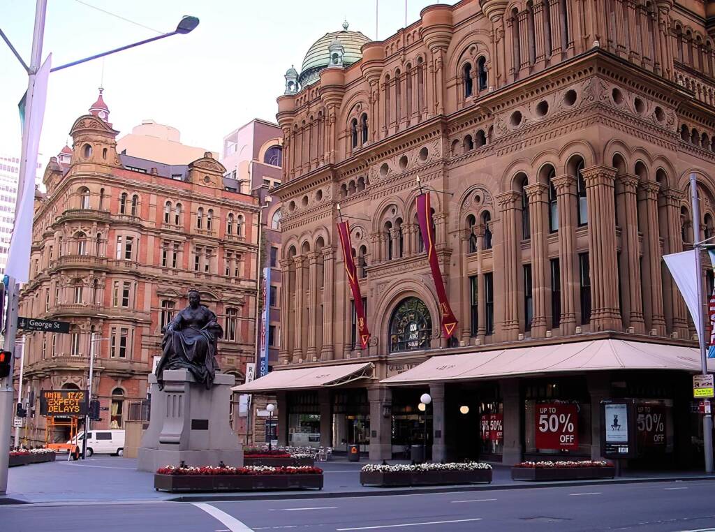 Statue of Queen Victoria, QVB, Sydney NSW