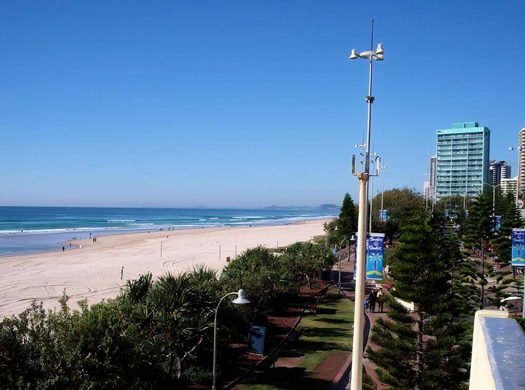Surfers Paradise (looking north), Gold Coast QLD © Kyle Smith